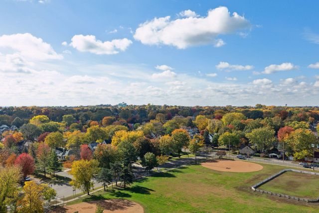 1181 Edgcumbe Road 514, Saint Paul, MN 55105
