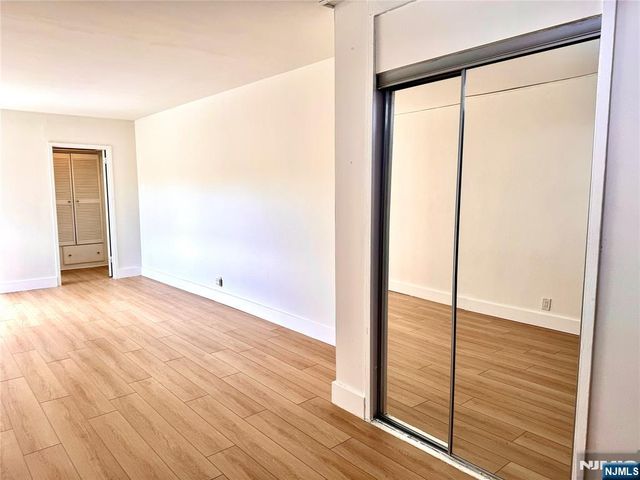 400 Fairview Avenue 5-D, Fort Lee, NJ 07024