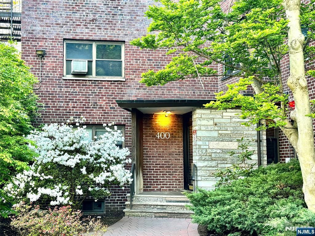 400 Fairview Avenue 5-D, Fort Lee, NJ 07024