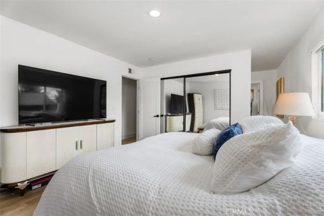 25552 Mackenzie Street, Laguna Hills, CA 92653