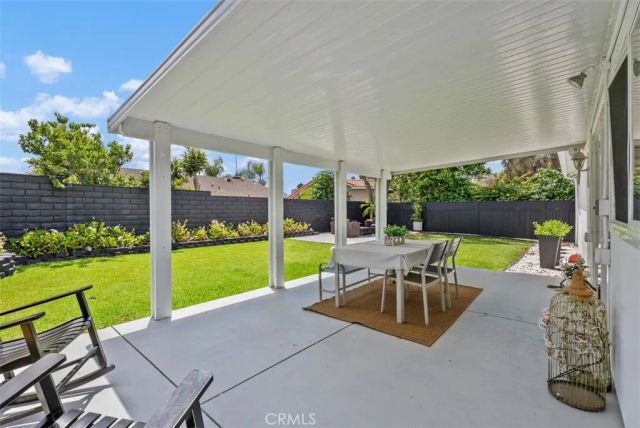 25552 Mackenzie Street, Laguna Hills, CA 92653