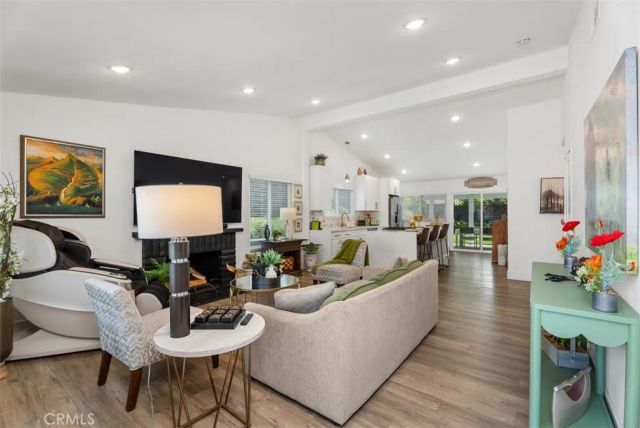 25552 Mackenzie Street, Laguna Hills, CA 92653