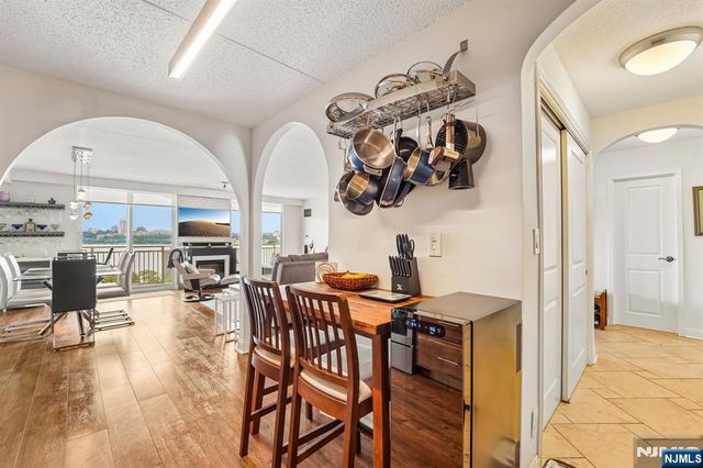 1077 River Road 903, Edgewater, NJ 07020