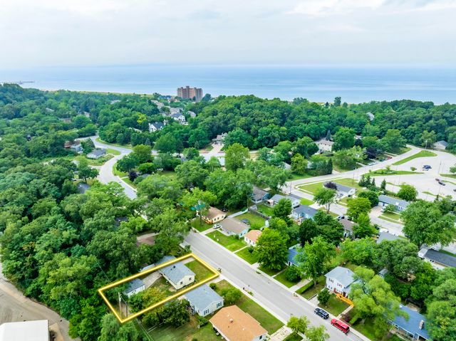 425 Washington Park Boulevard, Michigan City, IN 46360
