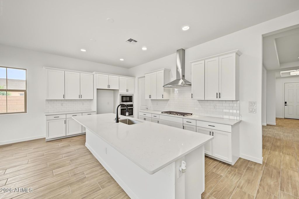 21917 E ROUNDUP Way, Queen Creek, AZ 85142 — photo 2
