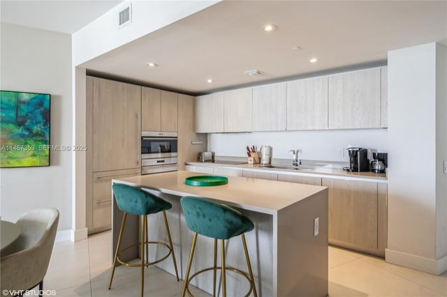 4111 S Ocean Dr 2006, Hollywood, FL 33019