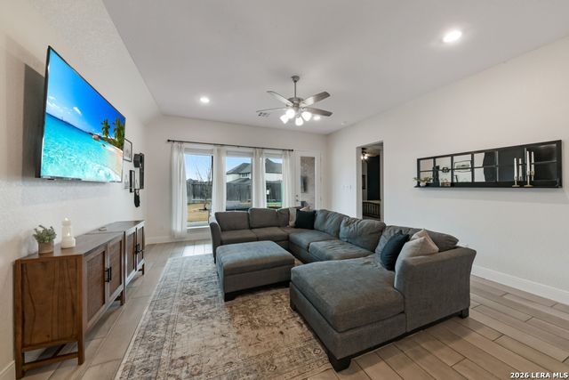 2009 Creekview, Seguin, TX 78155