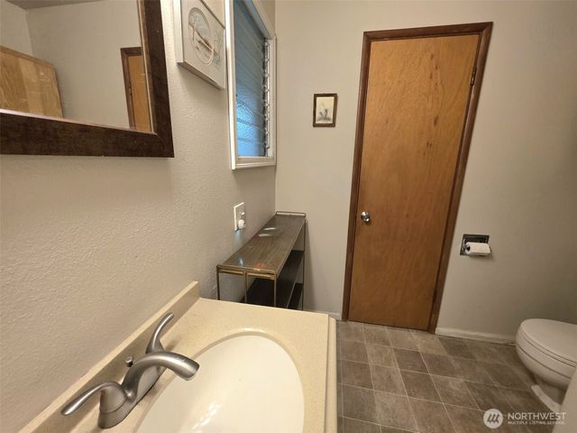 401 Fairway Drive, Aberdeen, WA 98550