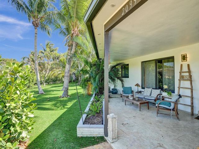 2099 NE 4th Court, Boca Raton, FL 33431