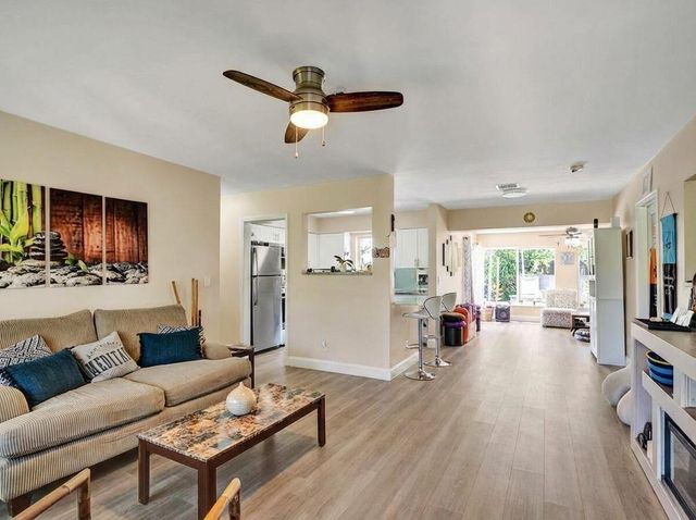 2099 NE 4th Court, Boca Raton, FL 33431