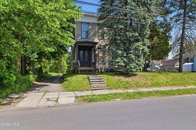 82 Grand Street, Gloversville, NY 12078
