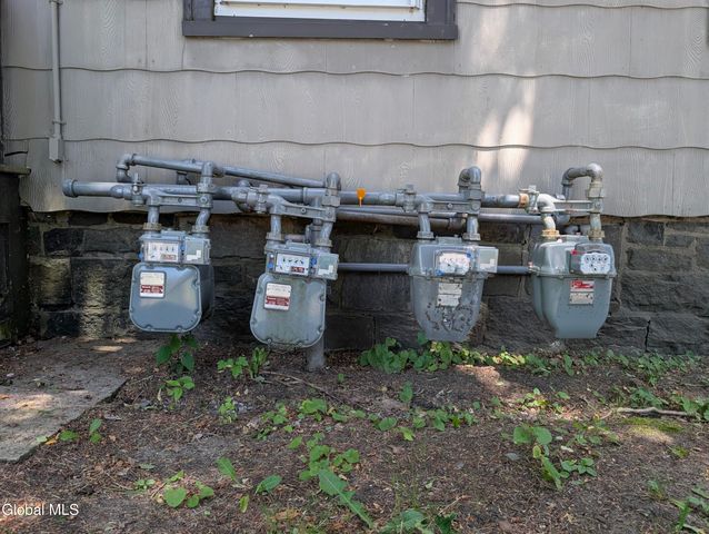82 Grand Street, Gloversville, NY 12078