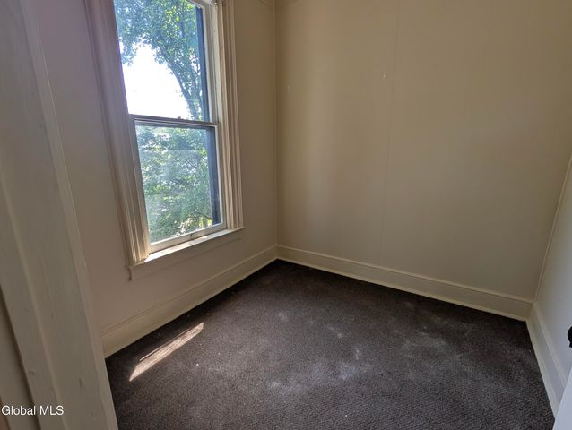82 Grand Street, Gloversville, NY 12078