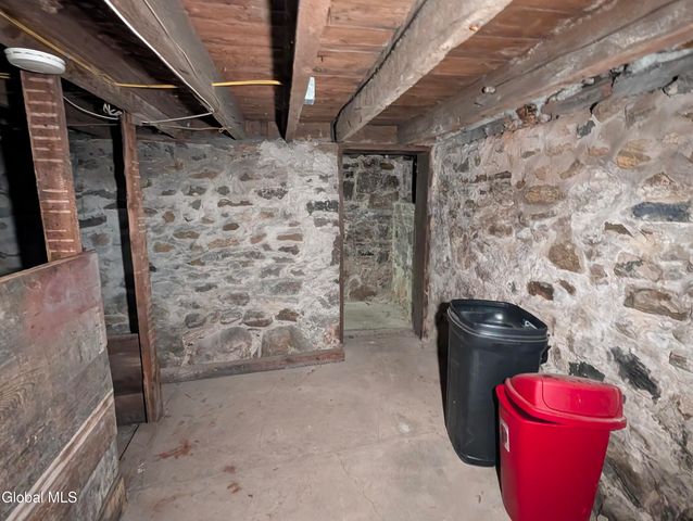82 Grand Street, Gloversville, NY 12078