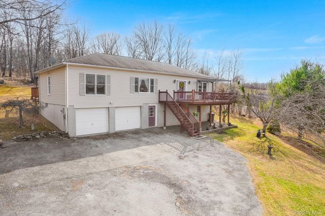 6 Silvestri Place, Marlboro, NY 12542