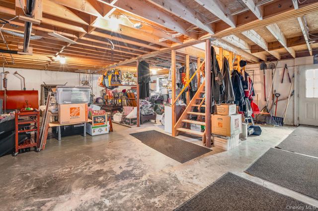 6 Silvestri Place, Marlboro, NY 12542