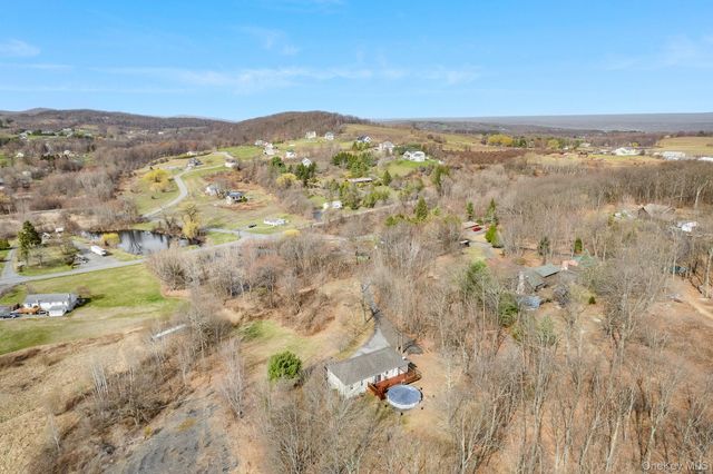 6 Silvestri Place, Marlboro, NY 12542