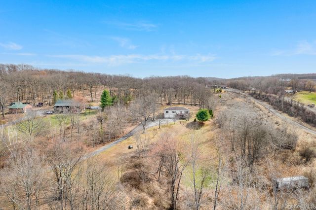 6 Silvestri Place, Marlboro, NY 12542