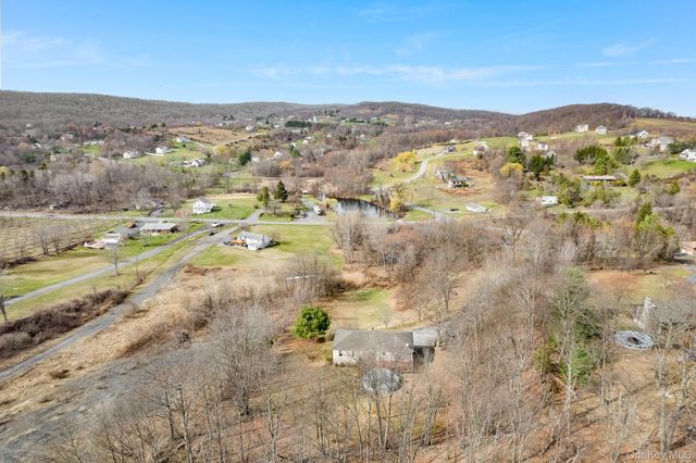 6 Silvestri Place, Marlboro, NY 12542