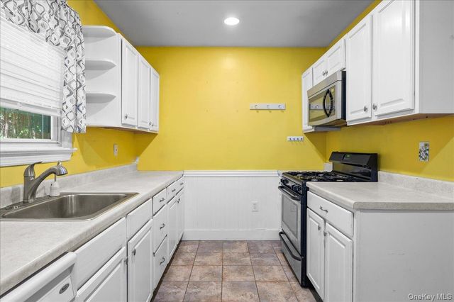 169 Dupont Avenue, Newburgh, NY 12550