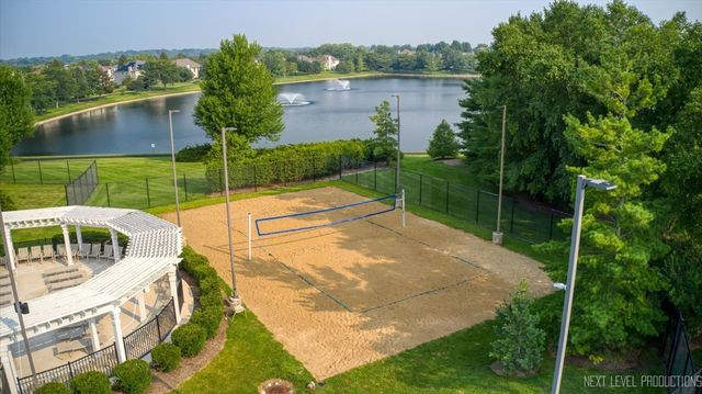 305 Thornwood Way C, South Elgin, IL 60177