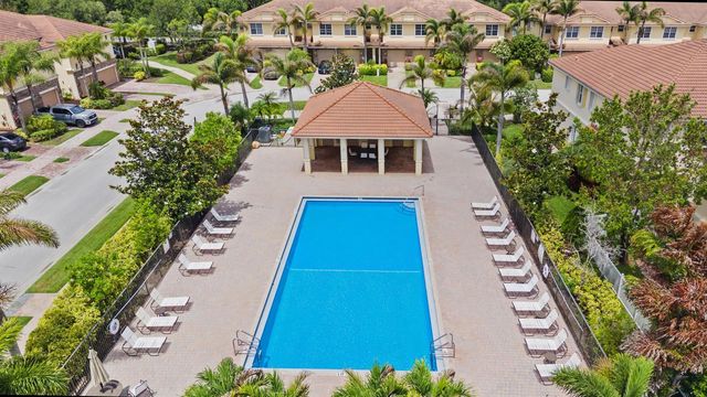 3051 SW Otter Lane, Stuart, FL 34997
