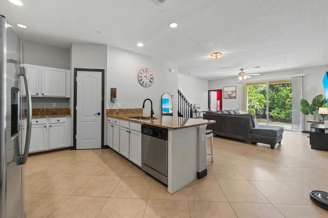 3051 SW Otter Lane, Stuart, FL 34997