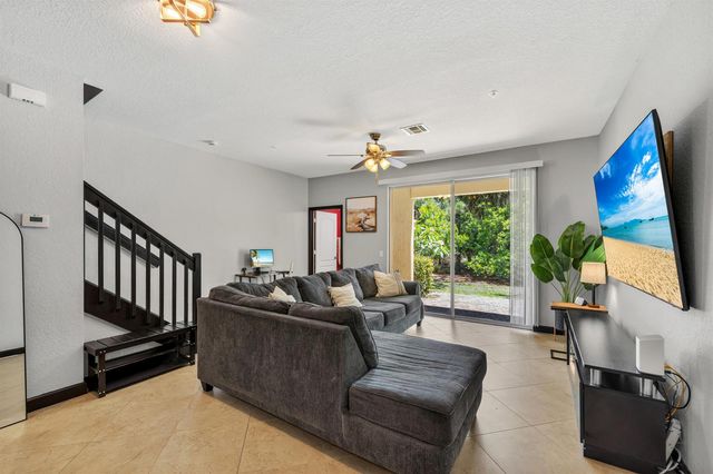 3051 SW Otter Lane, Stuart, FL 34997