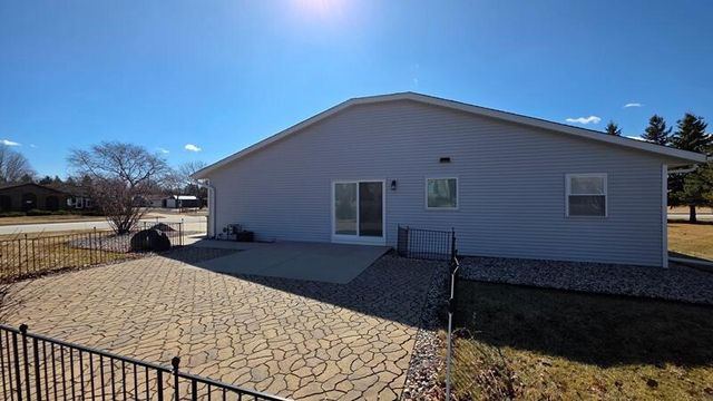 121 S 6th STREET, Cedar Grove, WI 53013