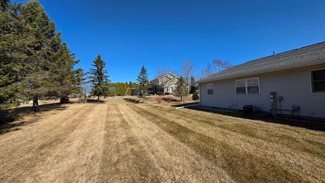 121 S 6th STREET, Cedar Grove, WI 53013