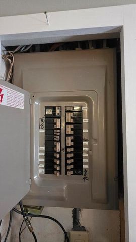 121 S 6th STREET, Cedar Grove, WI 53013