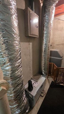 121 S 6th STREET, Cedar Grove, WI 53013