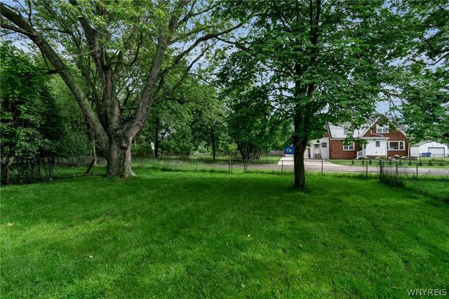 214 Rodman Road, Lackawanna, NY 14218
