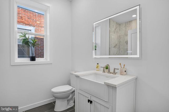 5111 LOCUST ST, Philadelphia, PA 19139