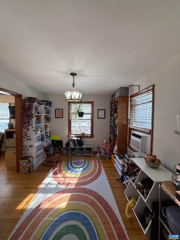 908 BELMORE AVE, Staunton, VA 24401