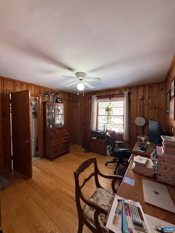 908 BELMORE AVE, Staunton, VA 24401