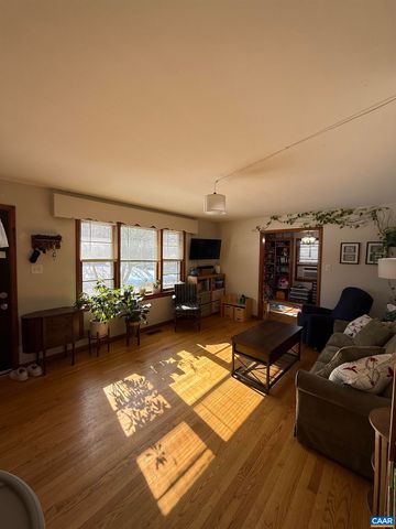 908 BELMORE AVE, Staunton, VA 24401