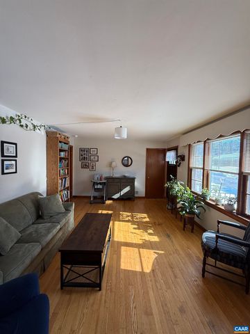 908 BELMORE AVE, Staunton, VA 24401