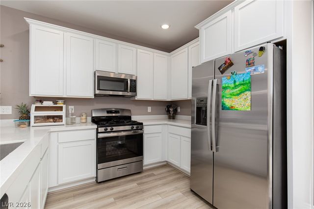 9734 Pacific Pine Street, Las Vegas, NV 89143