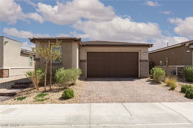 9734 Pacific Pine Street, Las Vegas, NV 89143