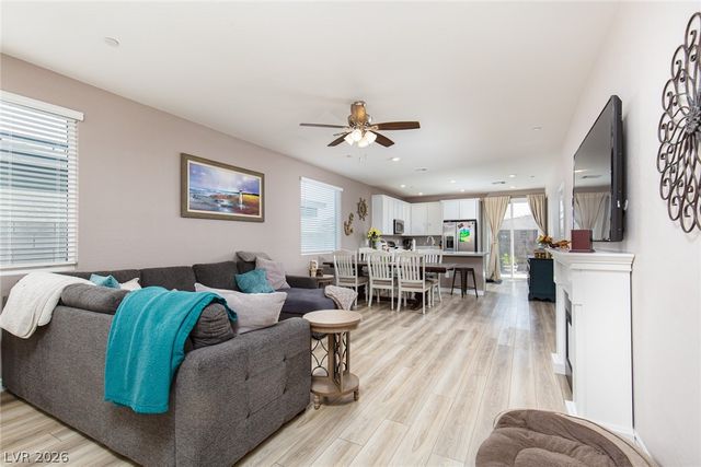 9734 Pacific Pine Street, Las Vegas, NV 89143