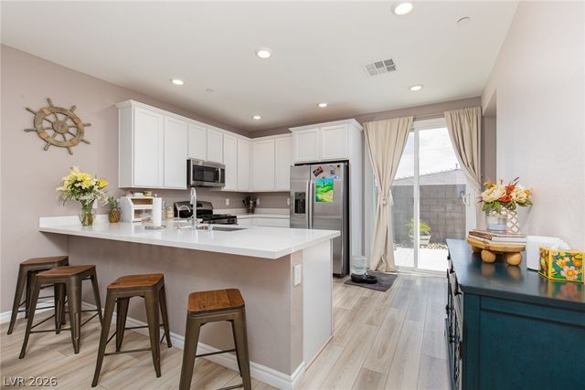 9734 Pacific Pine Street, Las Vegas, NV 89143