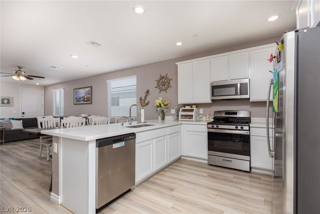 9734 Pacific Pine Street, Las Vegas, NV 89143