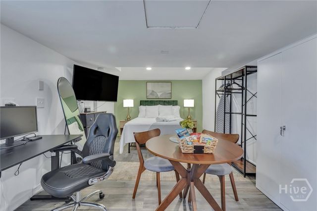 2207 Mason Drive, Savannah, GA 31404