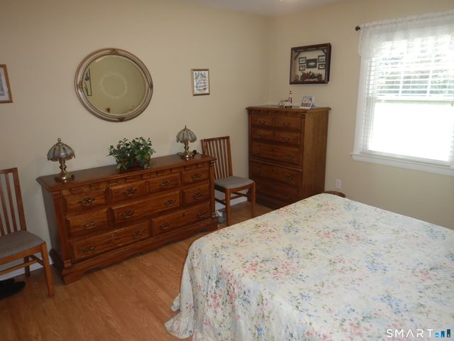 26 Beach Park Road, Clinton, CT 06413