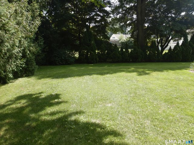 26 Beach Park Road, Clinton, CT 06413
