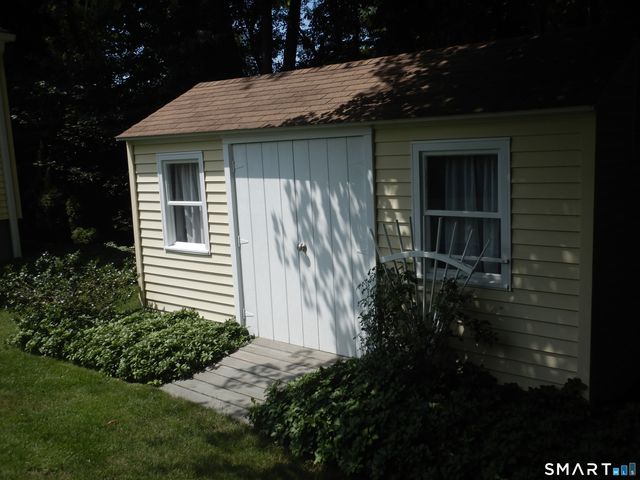 26 Beach Park Road, Clinton, CT 06413