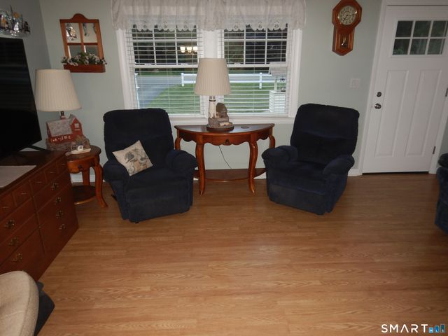 26 Beach Park Road, Clinton, CT 06413