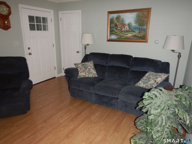 26 Beach Park Road, Clinton, CT 06413