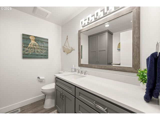 89026 OCEAN Dr, Warrenton, OR 97146